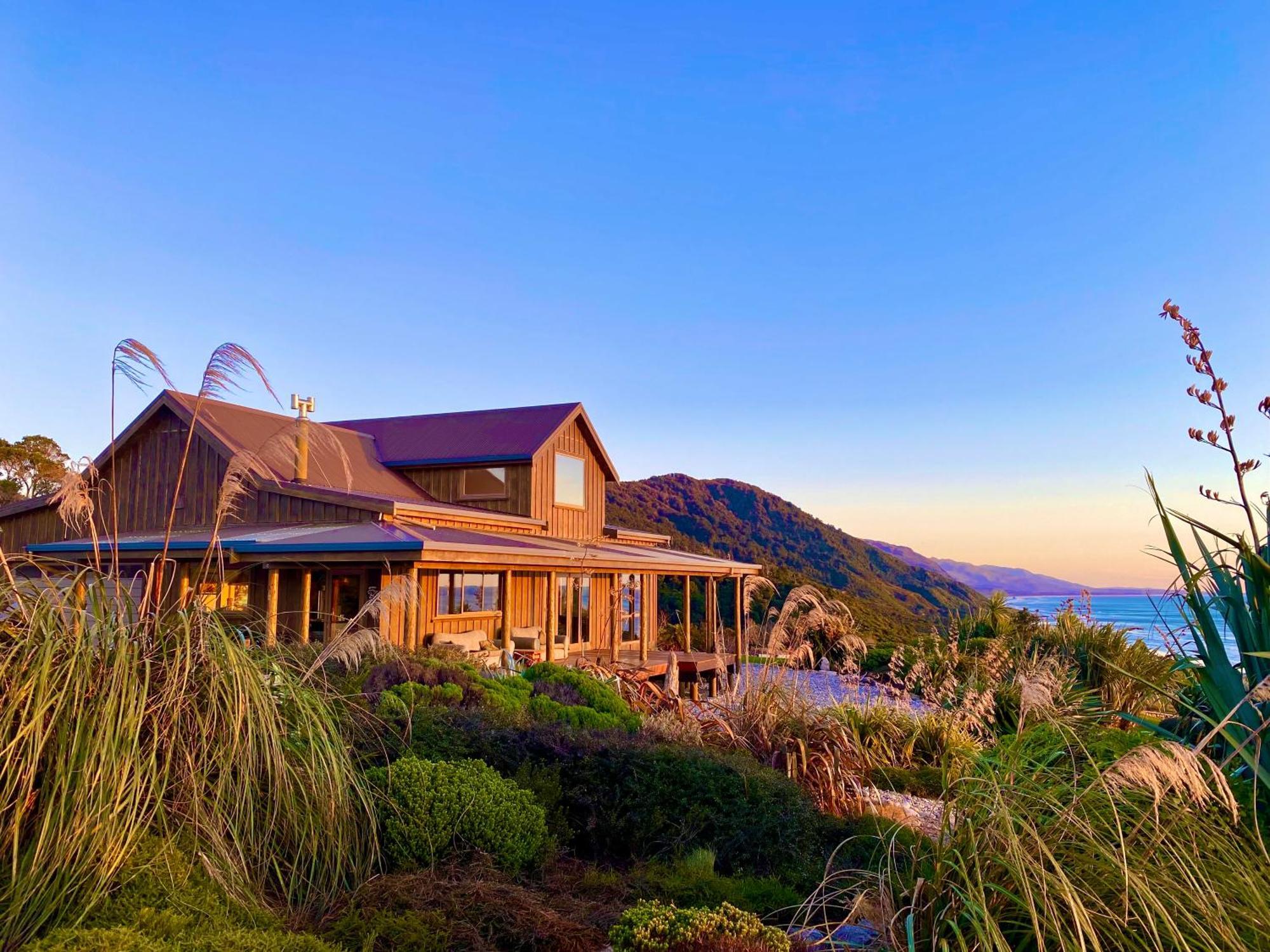 Wild Weka Eco - Off-grid 4wd Recommended Waimarie