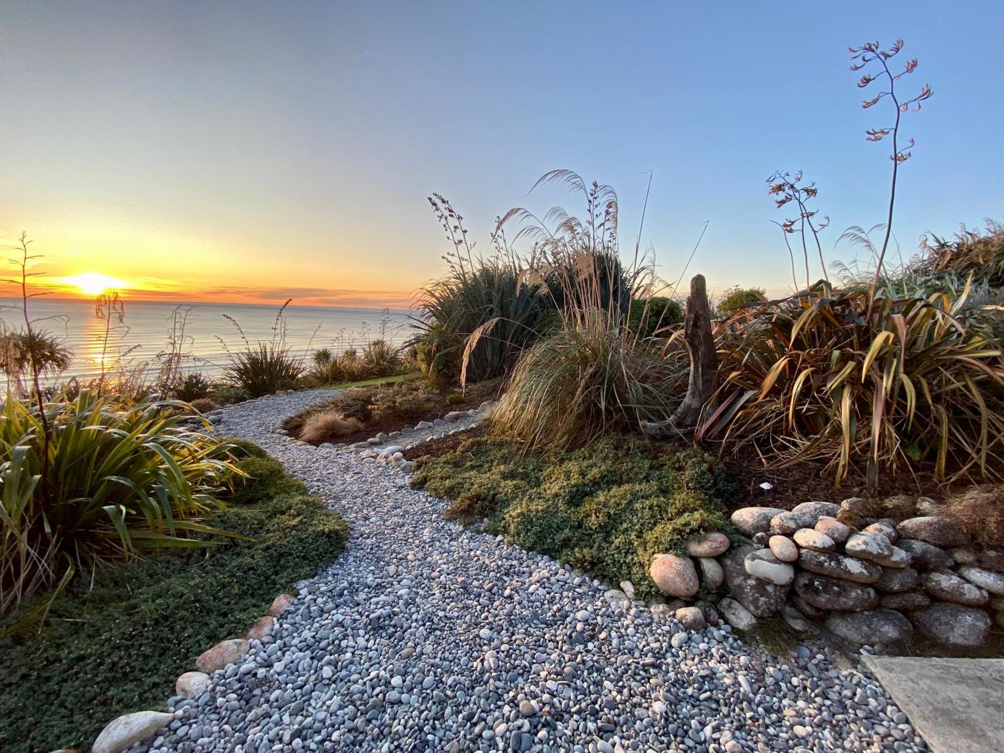 Wild Weka Eco - Off-grid 4wd Recommended